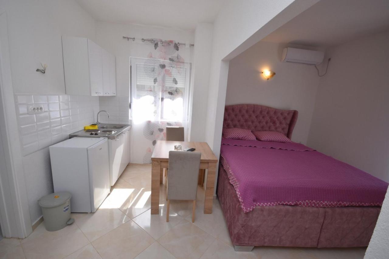 Subotic S Apartmani Risan Extérieur photo